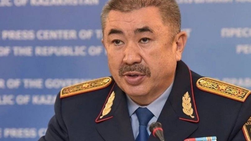 Қазақстанның бас сақшысы тағы қорқытып жатыр (ВИДЕО)