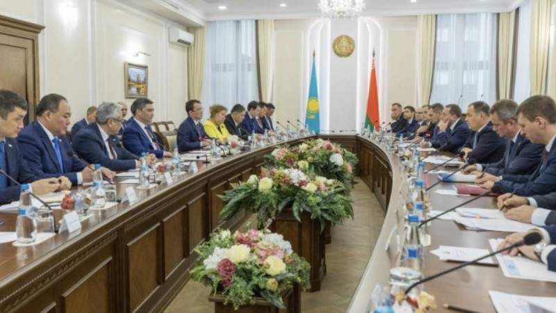 Қазақстан мен Беларусь премьер-министрлері сауда-экономикалық ынтымақтастық мәселелерін талқылады