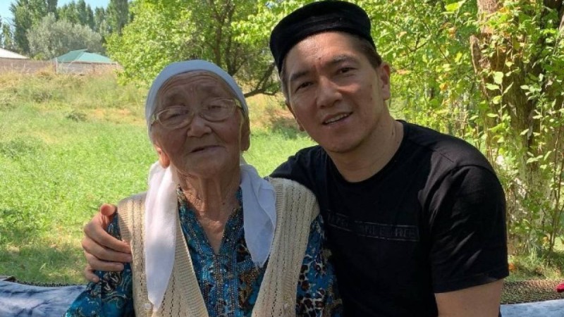 Әжем 21 құрсақ көтерген, бірақ бір баласы туғанда одан үлкені шетіней берген - Сәкен Майғазиев