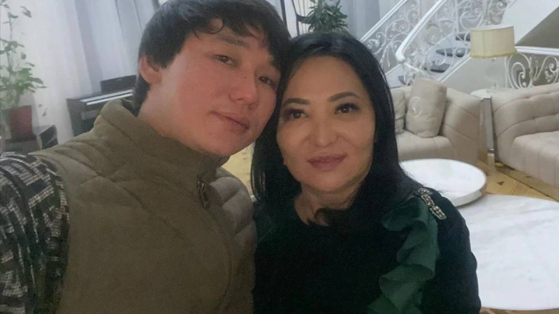 "Бір арманымды орындады": Гүлзира Айдарбекова ұлы Қайрат Нұртасқа алғыс айтты