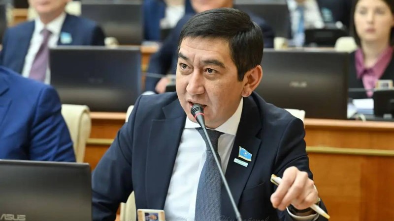 Абай атындағы опера және балет театрын мейрамхана қылған – Ринат Зайытов