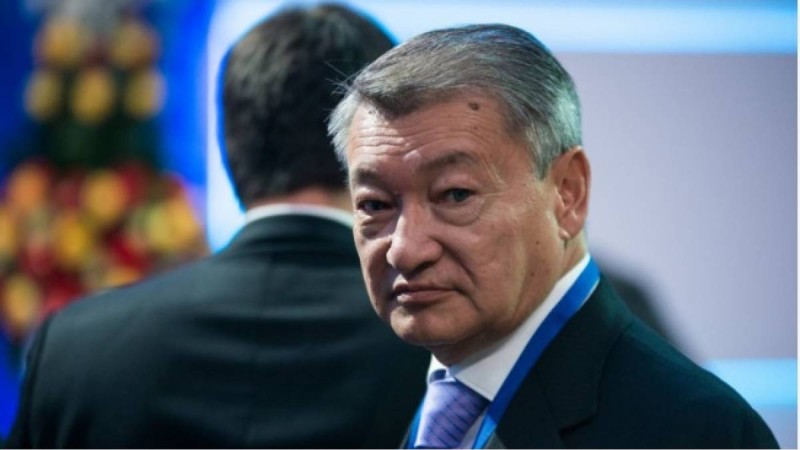 Даниал Ахметовтің өкілеттігі ұзарды