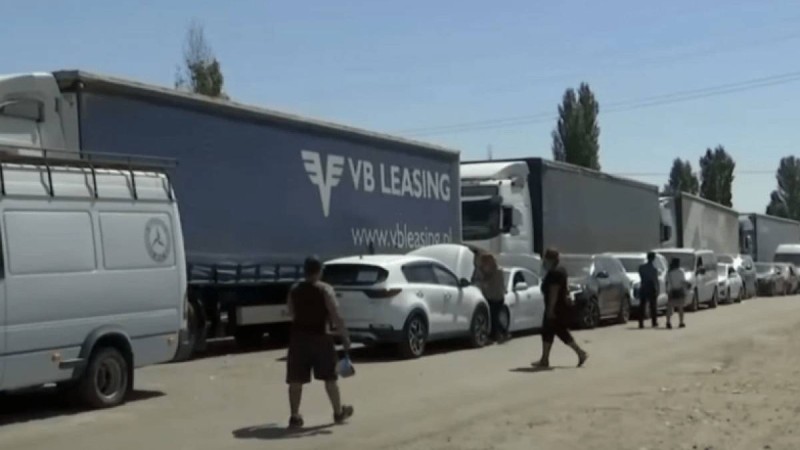 Қазақстан-Қырғызстан шекарасында ұзындығы бес шақырымға жеткен кептеліс түзілді