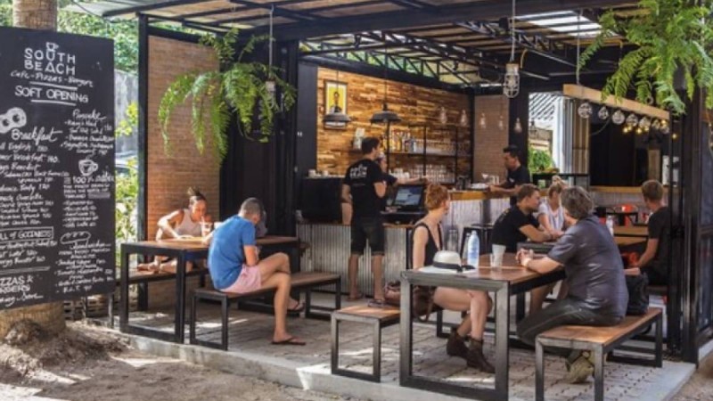 Тайландтағы мейрамхана иесі қателесіп үш миллион теңге төлеген қазақстандықты іздеуде