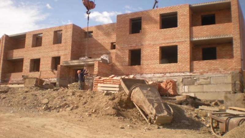 Қызылорда облысында тұрғындар мектептің құрылысын тоқтатуды талап етеді (ВИДЕО)