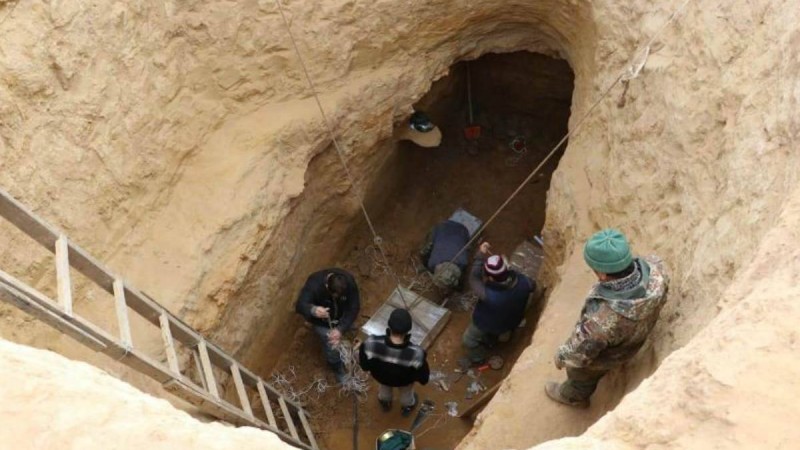 Ақтөбе облысынан алтын адам табылды
Барлығы 15 қорған анықталып, биыл 4 қорған зерттелуде