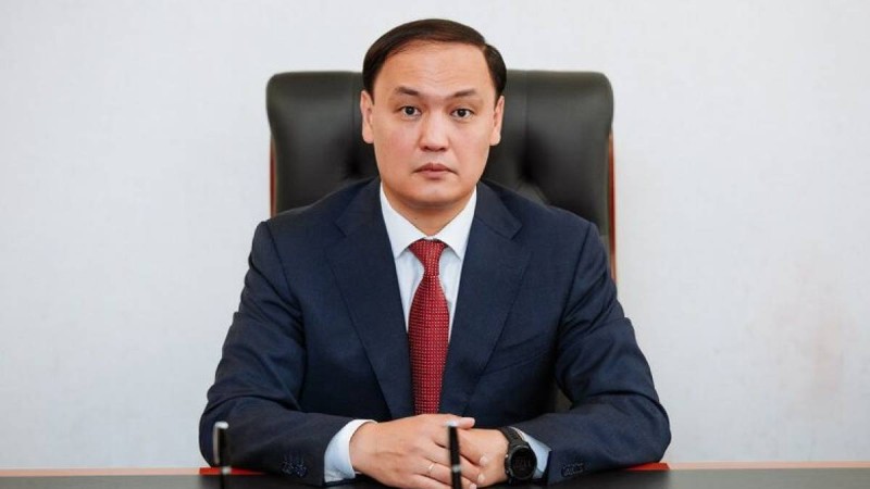 Су жаңа министр Қарашөкеев туралы не білеміз?