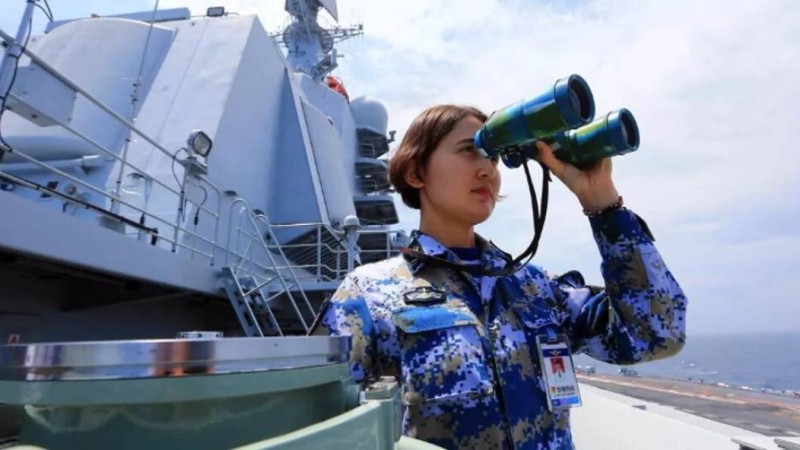 Қазақ қызы 24 жасында әлемдегі ірі әскери кемені тізгіндеген