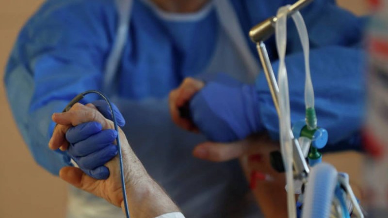 COVID-19 жұқтырған медицина қызметкерлері қандай ауруханаларда жұмыс істейді