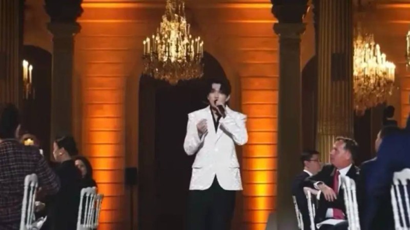 Димаш Құдайбергеннің әні Елисей сарайында әуеледі