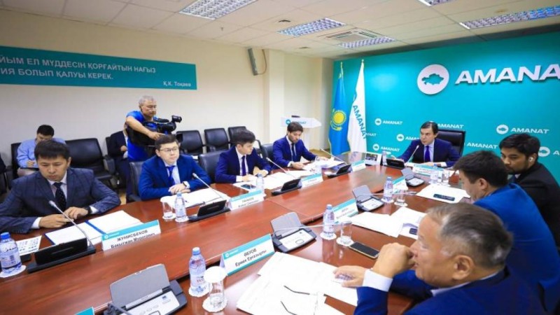 Үкімет «AMANAT»-тың бастамасымен шаруаларға арналған дизель отынын арзандатты