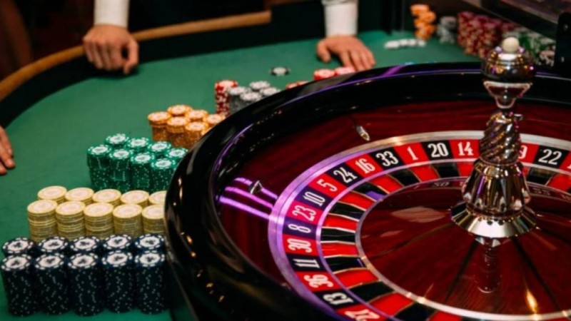Мемлекеттік, полиция және әскери қызметкерлерге казиноға баруға тыйым салынады