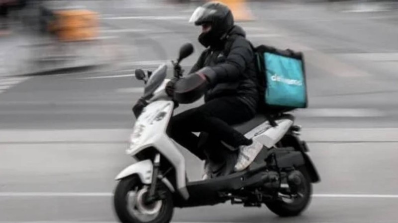 Алматыда мопед тізгіндеген 25 жасар қыз қаза болды