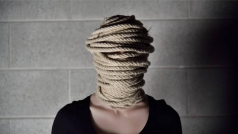 Атақты қазақстандық спортшының отбасы құлдықта адам ұстады деп күдіктелуде