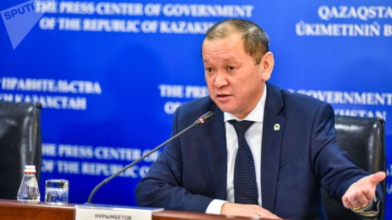 Министр 42 500 теңгені ала алмай жатқандардың қандай қателік жібергенін айтты