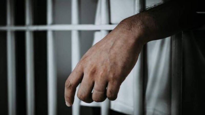 «Үй салып жатқан адамдарды атып кеткен»: Арыста ауыр қылмыс жасаған екі күдікті ұсталды