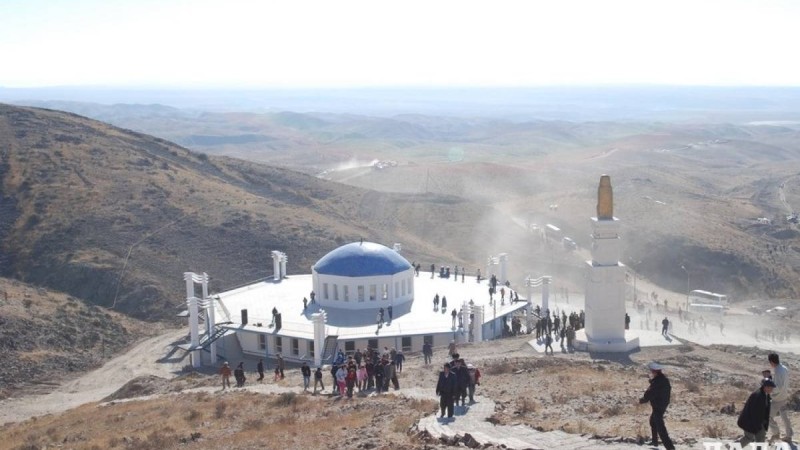 Маңғыстаудан жүз мың халықты Шығысқа көшіріп, "Адай ауыл" құрайық - Қоғам белсендісі