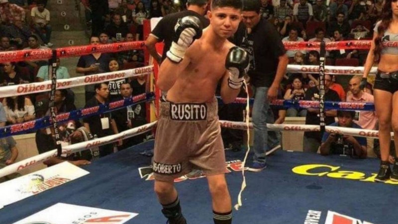 Жеңілмеген боксшы 21 жасында қайтыс болады