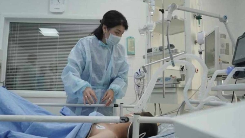 Қарағандыда уланған балалардың төртеуі өкпені жасанды желдету аппаратына қосылды