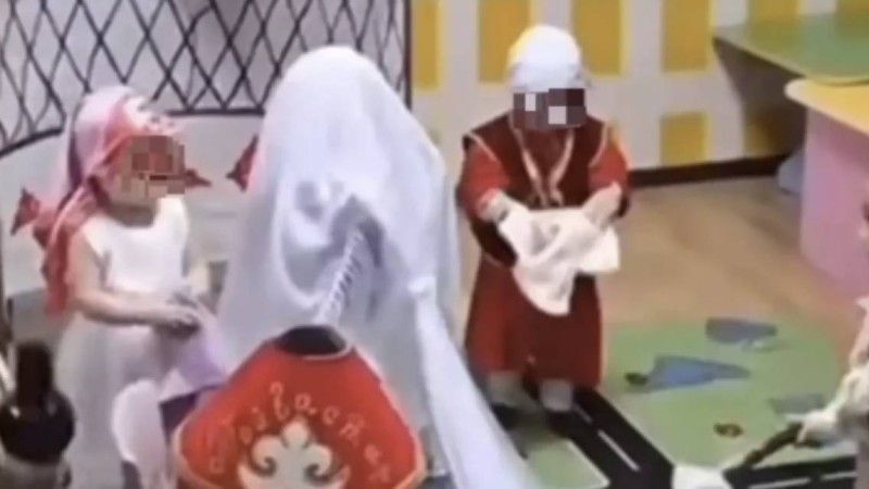 Гүлмира Әбіқай балабақшада беташар ұйымдастырған тәрбиешілерге ашуланды