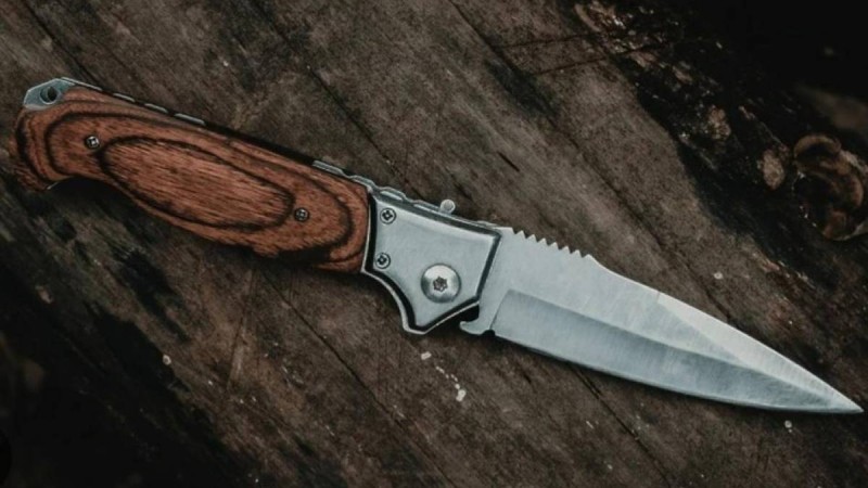 Қостанайда такси жүргізушісі ер адамды пышақтап тастады