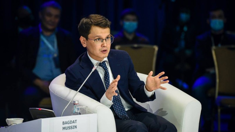 Бағдат Мусин: "2ГИС, Яндекс қосымшаларына қазақ тілін енгізуді талап етіп жатырмыз"