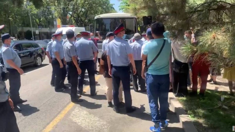 Қытайды астыртын қолдайтын қазақстандық саясат пен мүдделі күштер бар