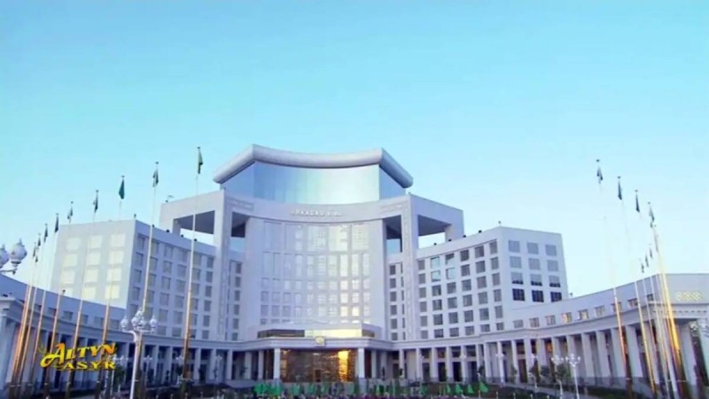 Президент Бердымұхамедов туған күнде "Аркадаг" қонақ үйін ашты