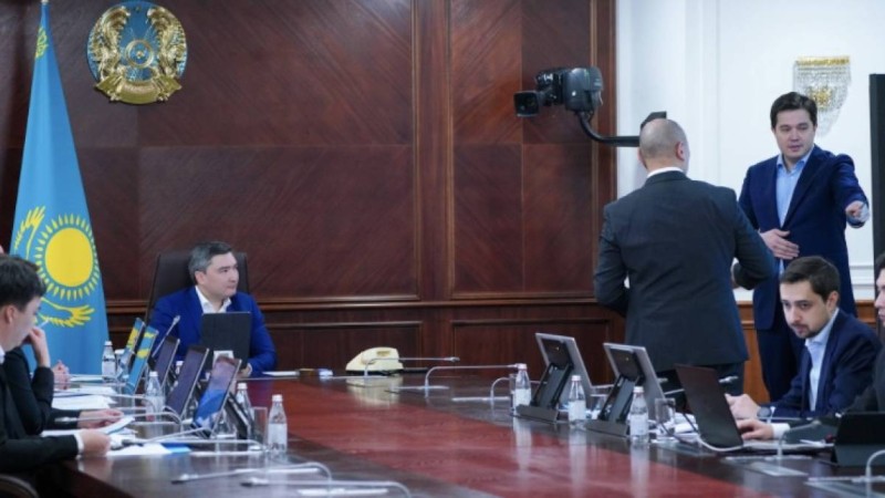 Олжас Бектенов отандық тауар өндірушілерді мемлекеттік қолдау шараларының тиімділігін арттыру жөнінде кеңес өткізді