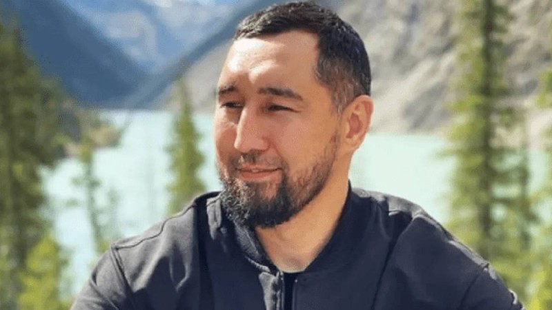 "Кемінде бір жыл керек": Айдос Ербосынұлы шаршы алаңға қайта орала ма