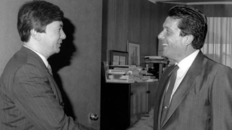 Президенттің баспасөз қызметі Тоқаевтың 30 жыл бұрынғы суреттерін көрсетті (фото)