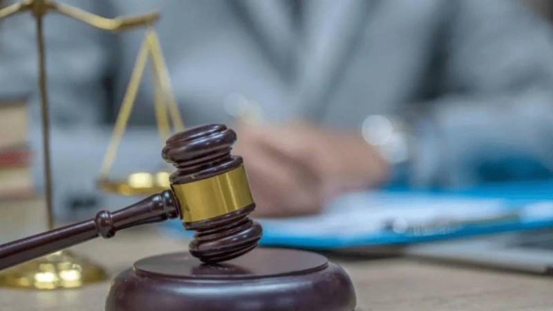 Талдықорғанда Қаңтар оқиғасына қатысқан адамды азаптаған әуе күштерінің қызметкері сотталды