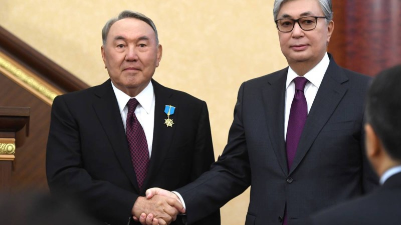 "Министрлерді тізіп қойып, жұрттың көзінше жекитін әдет Тоқаевқа жат"