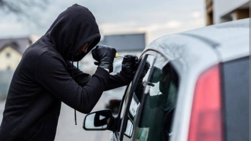 Таяуда ұсталған"Алтын орда" базары басшысының көлігінен 4,5 млн теңге ұрланды