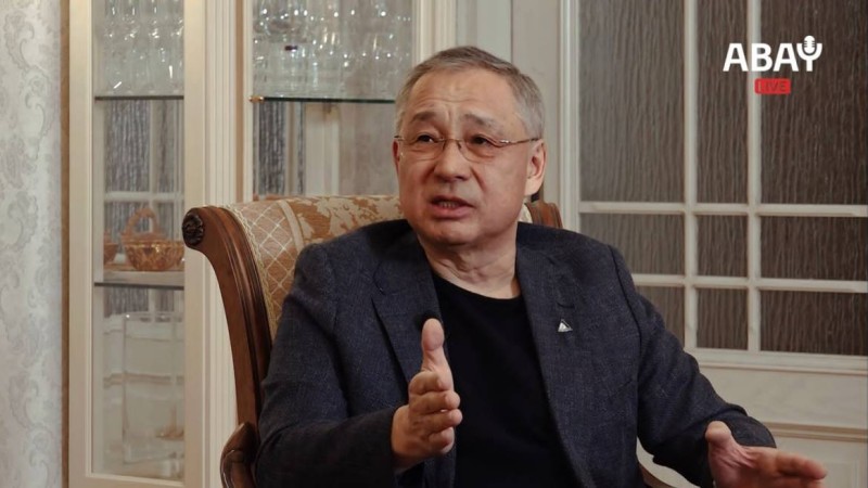 Украинадағы соғыста Қазақстанның тағдыры шешіліп жатыр – Ұзақбай Айтжанов