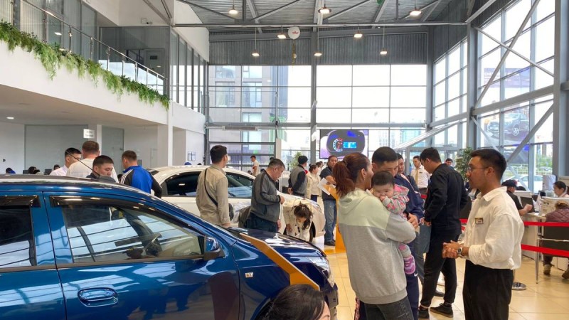 Жеңілдетілген автонесие берудің алғашқы күнінде 14 000 клиент автосалондарға жүгінді – ҚАБҚ
