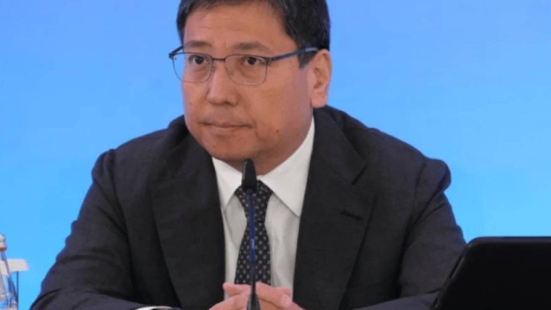 Алматы әкімі Досаев Әл-Фараби мен Абай даңғылдары неге бір мезгілде жөнделіп жатқанын түсіндірді