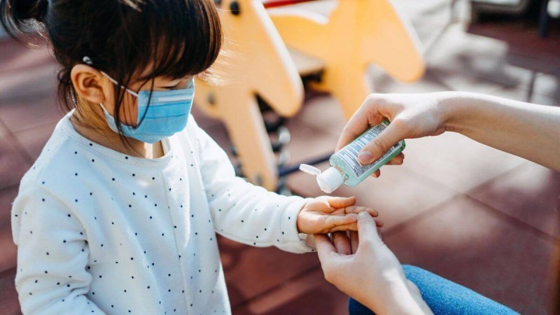 Ғалымдар балалардағы коронавирустың негізгі белгілерін атады