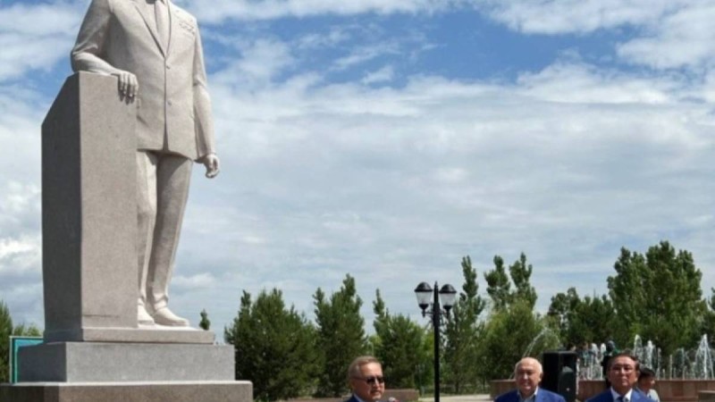 Алматы облысында Қонаевқа ескерткіш ашылды