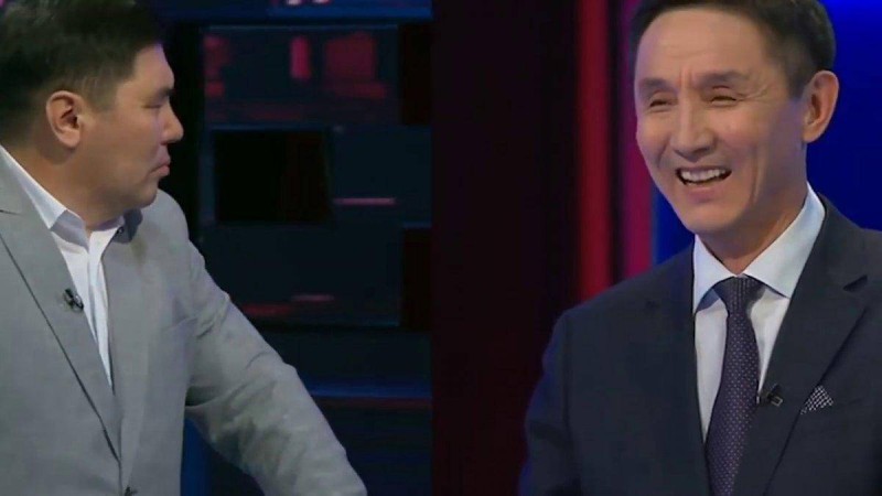 «Омар Жәлел – қауіпті!»: Ахметбек Нұрсила абайтанушыны айыптады