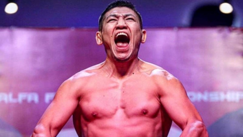 Қуат «Найман» украиналықты бірінші раундта жеңді – Видео