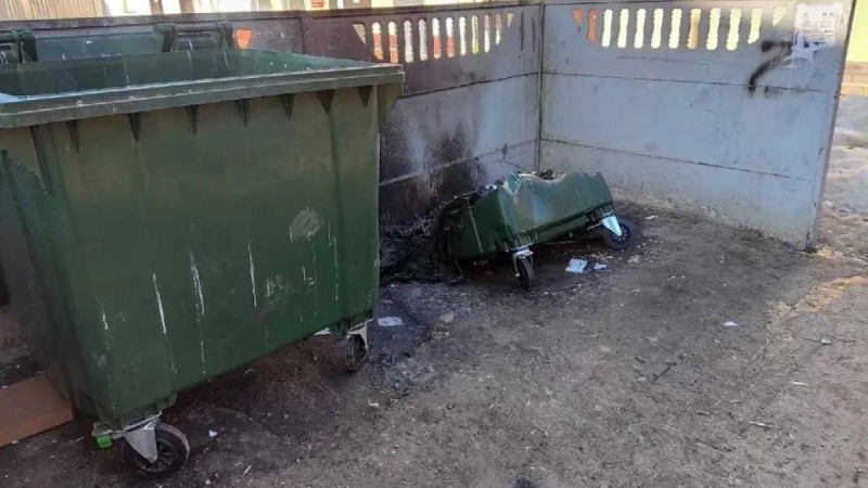 Семейде жанып жатқан қоқыс жәшігінен жаңа туған нәресте табылды