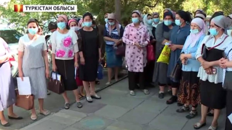 50 мың теңге жәрдемақы алып беремін деген: Түркістанда алаяқ қыз 400 адамның атына онлайн несие рәсімдеген