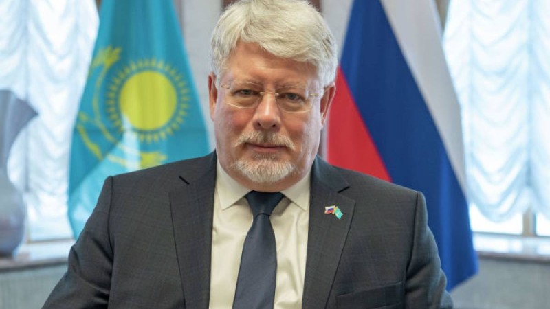 Ресейдің Қазақстандағы елшісі отандастарын мерекемен құттықтады