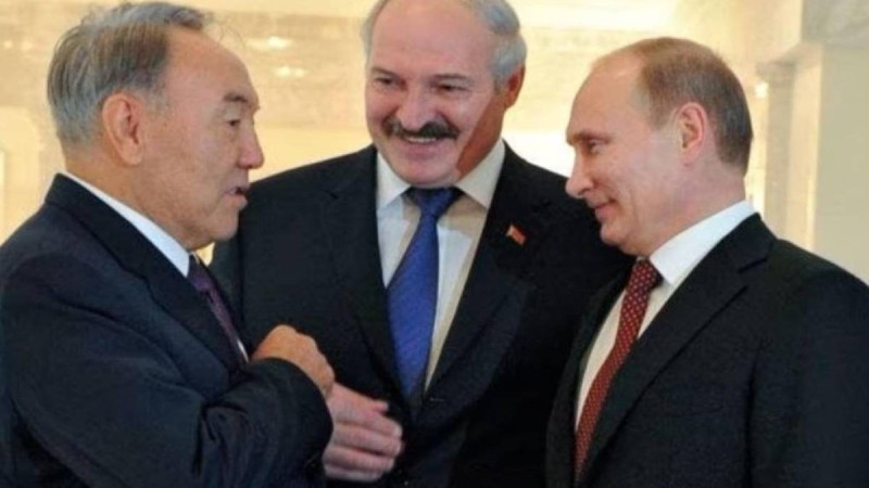 Лукашенко Путинмен және Назарбаевпен телефон арқылы сөйлесті