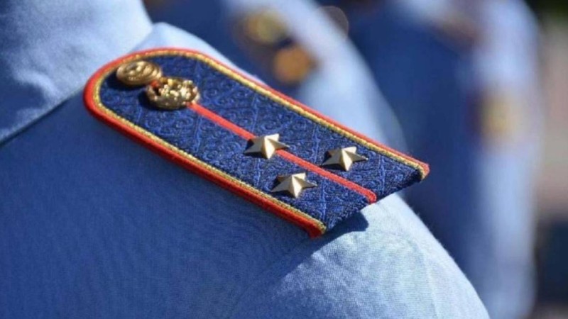 "Жалған полицейлер" кредит рәсімдеу үшін тұрғындардың жеке куәлігін суретке түсірген