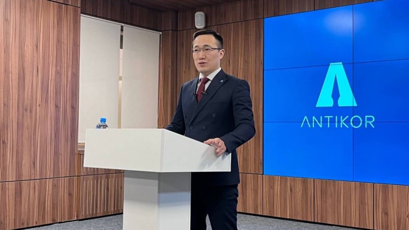 «68 млн теңге парамен ұсталған»: қаржы министрлігінің шенеуніктері істі болды