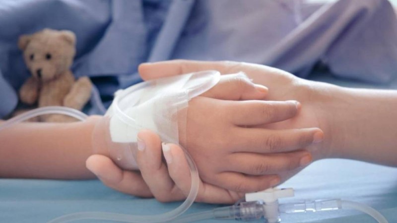 Қостанайда саусағы карусельге қысылып қалған балаға ампутация жасалынды