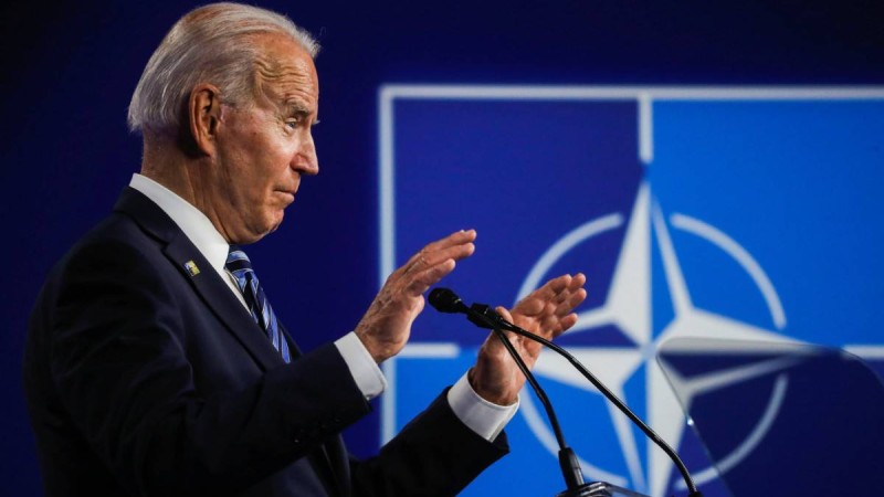 Байден Путинді «автократ» деп атап, Ресейдің әлсіз жақтарын көрсетті