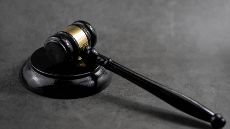 БҚО-да туған анасын аса қатыгездікпен өлтірген жасөспірім сотталды